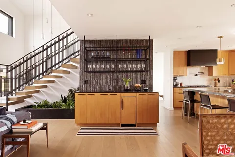 $2,988,000 | 105 Sequoia Drive, Pasadena, CA 91105