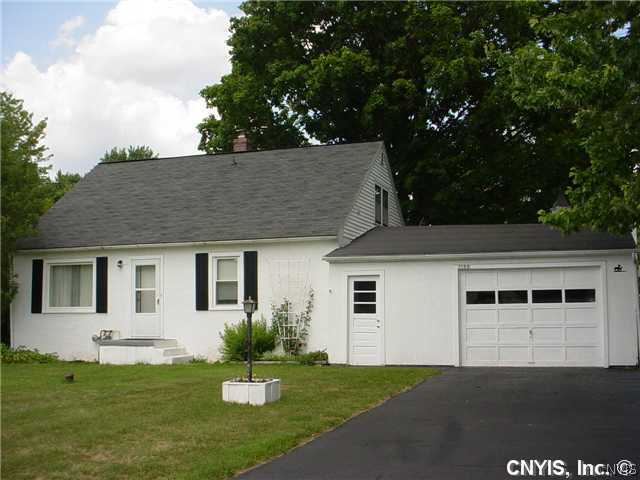7199 Manlius Center Road Manlius, NY 13057 - Photo 1 of 1 Exterior Front