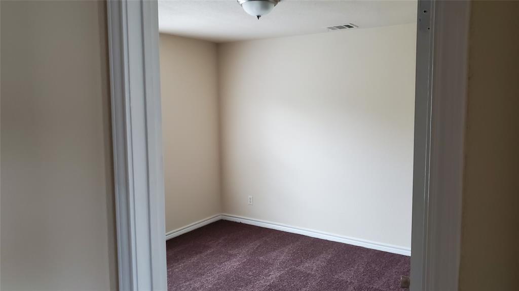 3700 Radford Road Fort Worth, TX 76119 - Photo 4 of 9
