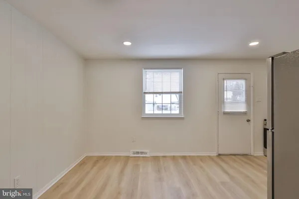$2,198 | 305 South Warminster Road, Unit B3, Hatboro, PA 19040