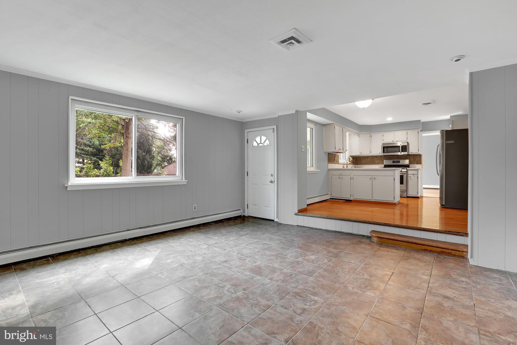 1761 Sorrel Road Warrington, PA 18976 - Photo 9 of 26 View from Family Room to Kitchen