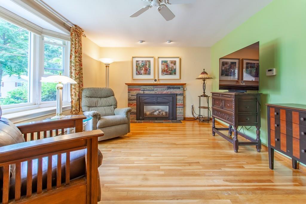 8 Sycamore Road Westford, MA 01886 - Photo 3 of 17 Gallery Image 3
