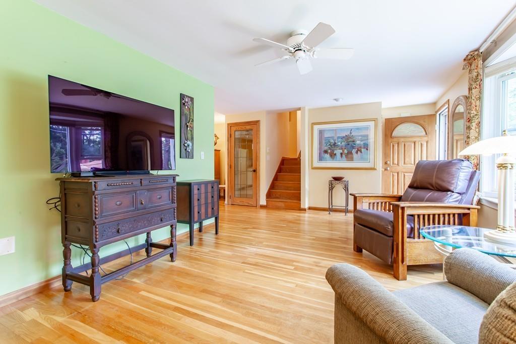 8 Sycamore Road Westford, MA 01886 - Photo 5 of 17 Gallery Image 5
