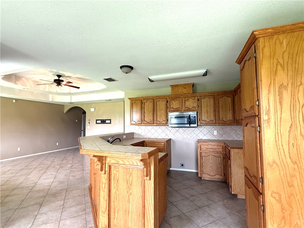 308 Scott Street Alice, TX 78332 - Photo 7 of 25