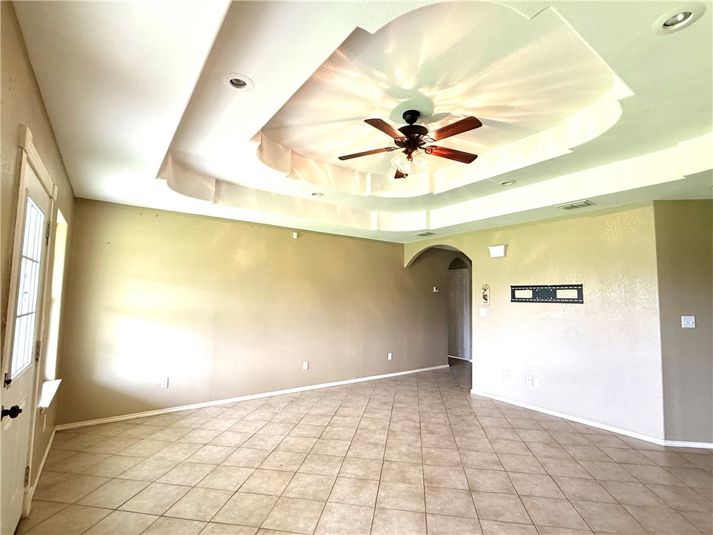 308 Scott Street Alice, TX 78332 - Photo 9 of 25