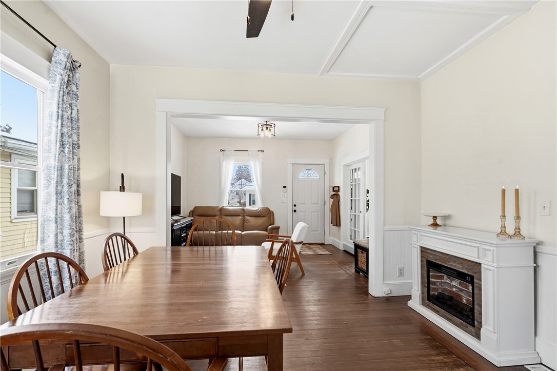 63 Taft Street Cranston, RI 02905 - Photo 8 of 38