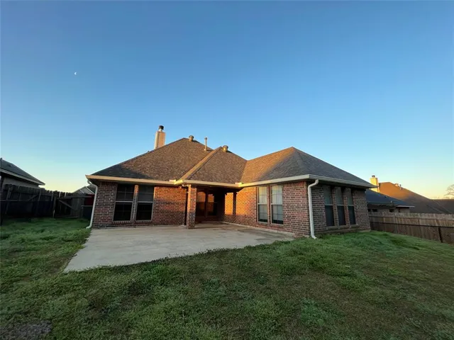 $1,950 | 513 Fox Cove, Haughton, LA 71037