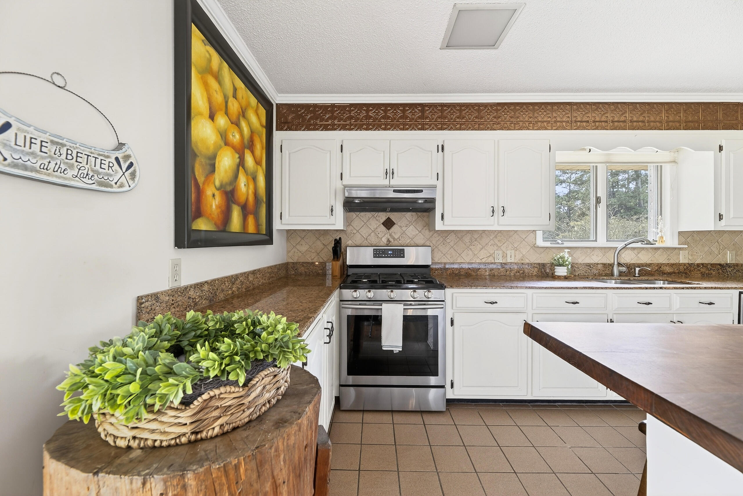 207 Cooper Drive Santee, SC 29142 - Photo 20 of 40 Kitchen