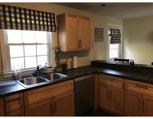 17 Stoneleigh Road Worcester, MA 01606 - Photo 3 of 17 Gallery Image 3