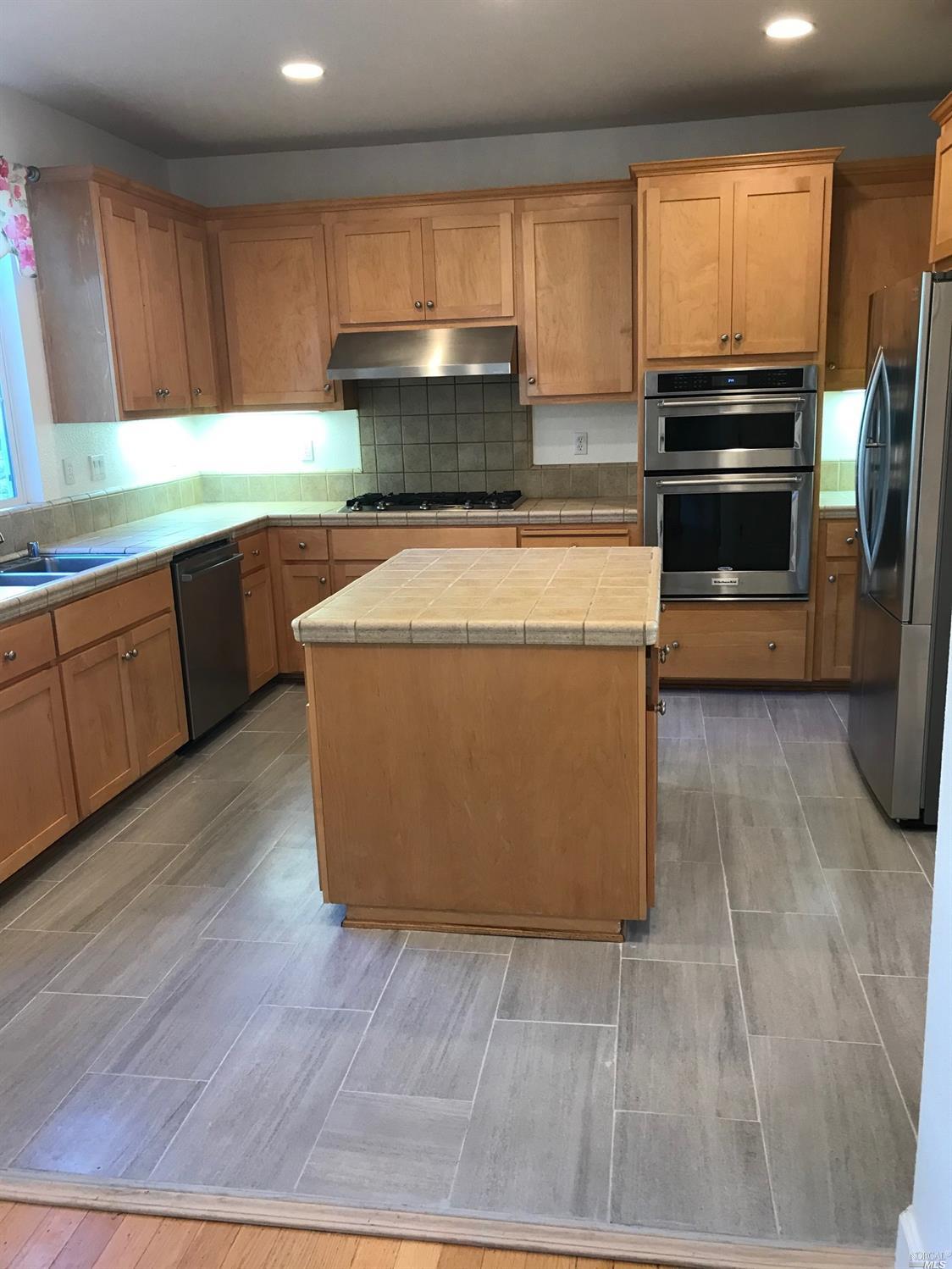 80 Pinheiro Circle Novato, CA 94945 - Photo 5 of 10 Kitchen