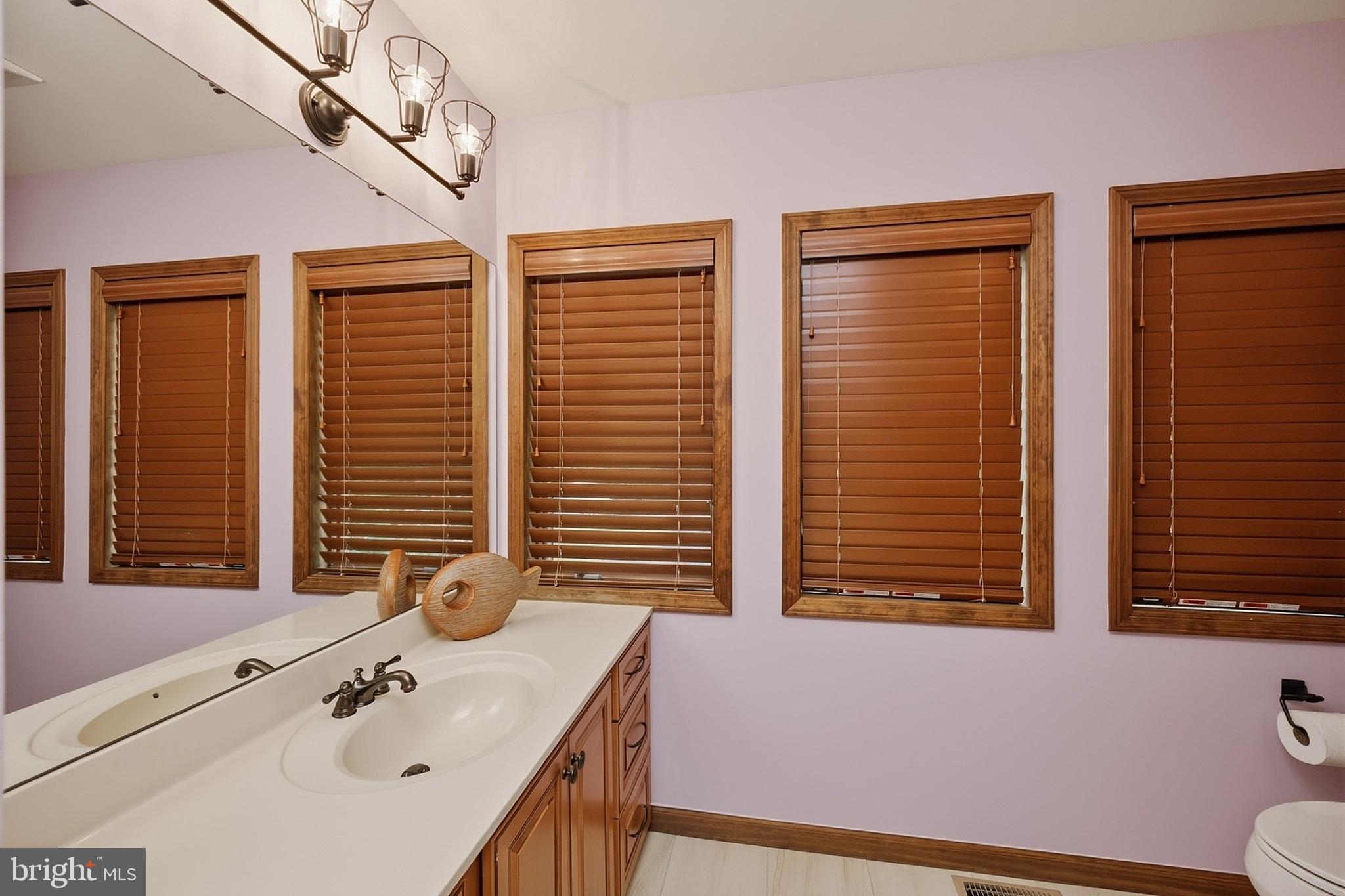 1342 Stockslager Road Oakland, MD 21550 - Photo 72 of 118 Attached Bath