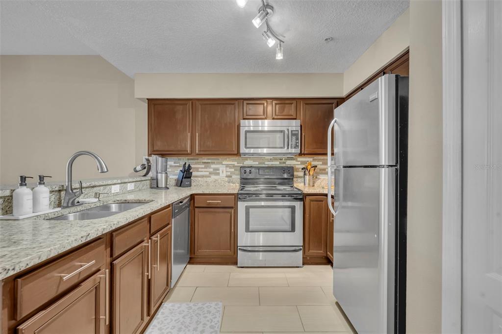 676 Sandy Neck Lane, Unit 102 Altamonte Springs, FL 32714 - Photo 6 of 26