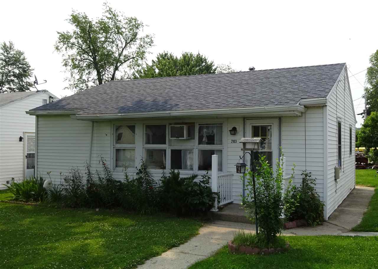 2103 Wolfs Point Drive Rochester, IN 46975 - Photo 1 of 15