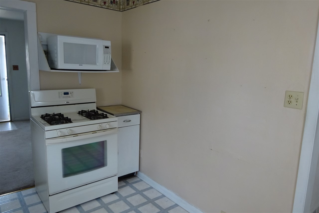 2103 Wolfs Point Drive Rochester, IN 46975 - Photo 6 of 15