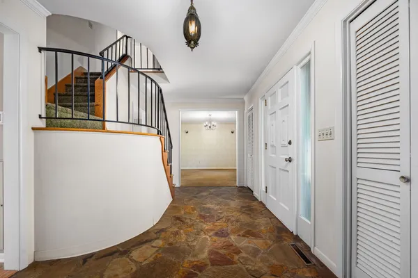 $399,900 | 307 Golf Club Lane, Tullahoma, TN 37388