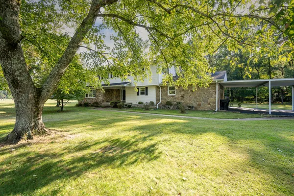 $399,900 | 307 Golf Club Lane, Tullahoma, TN 37388