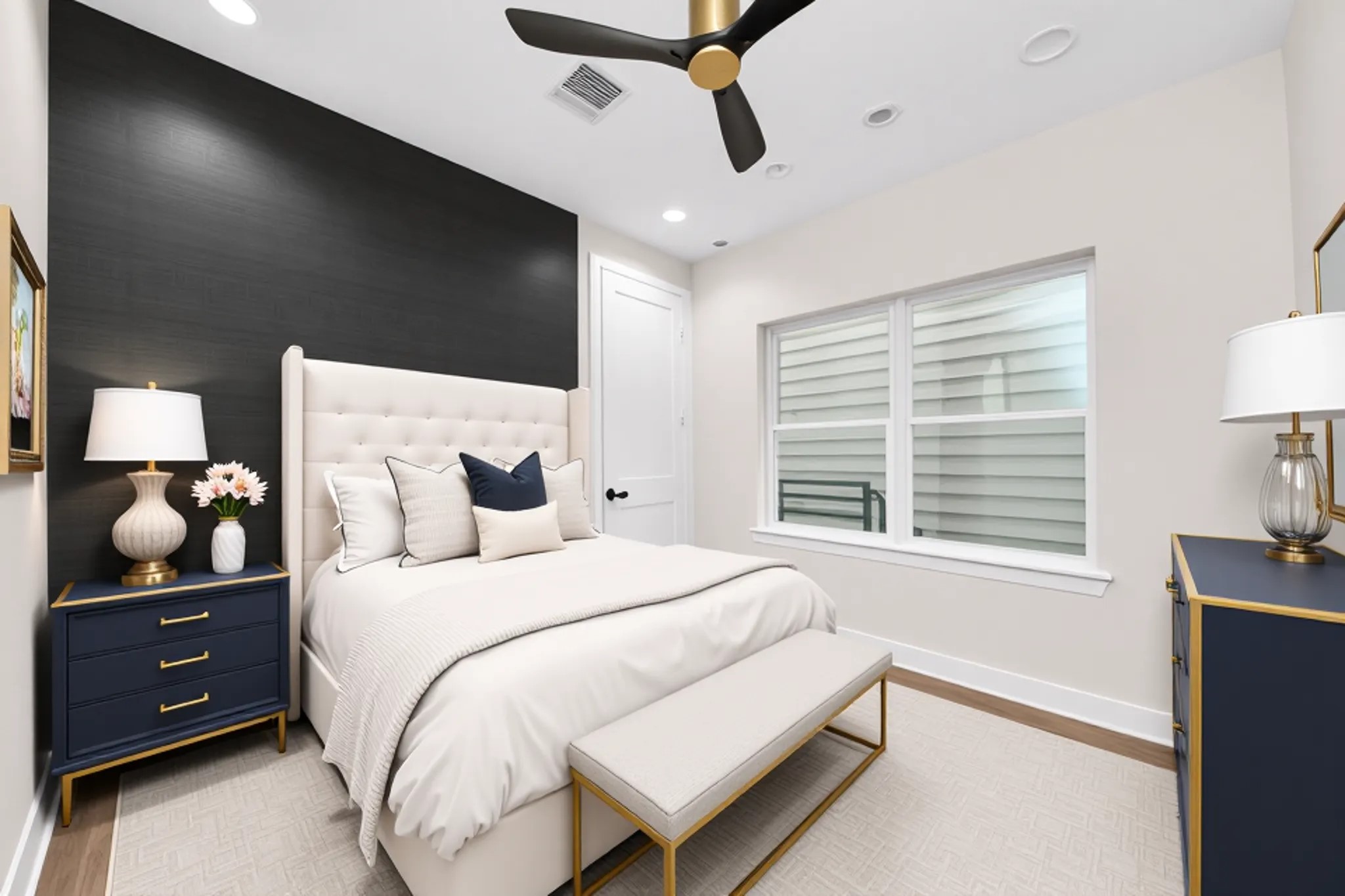 1603 Sylvester Road Houston, TX 77009 - Photo 3 of 15 Bd. 1st floor