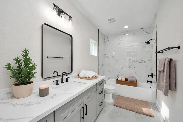 $549,999 | 1603 Sylvester Road, Houston, TX 77009