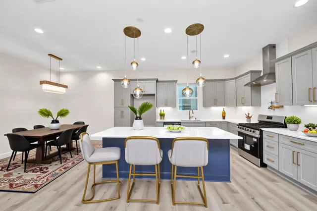 $549,999 | 1603 Sylvester Road, Houston, TX 77009