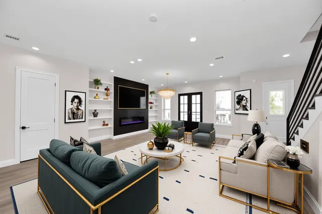 $549,999 | 1603 Sylvester Road, Houston, TX 77009