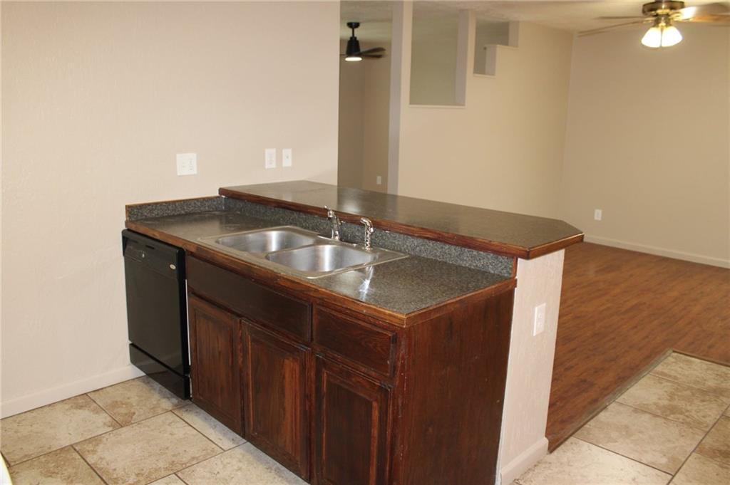405 East Jackson Street Pittsburg, KS 66762 - Photo 4 of 21