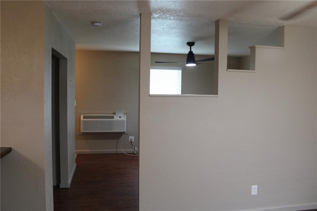 405 East Jackson Street Pittsburg, KS 66762 - Photo 5 of 21