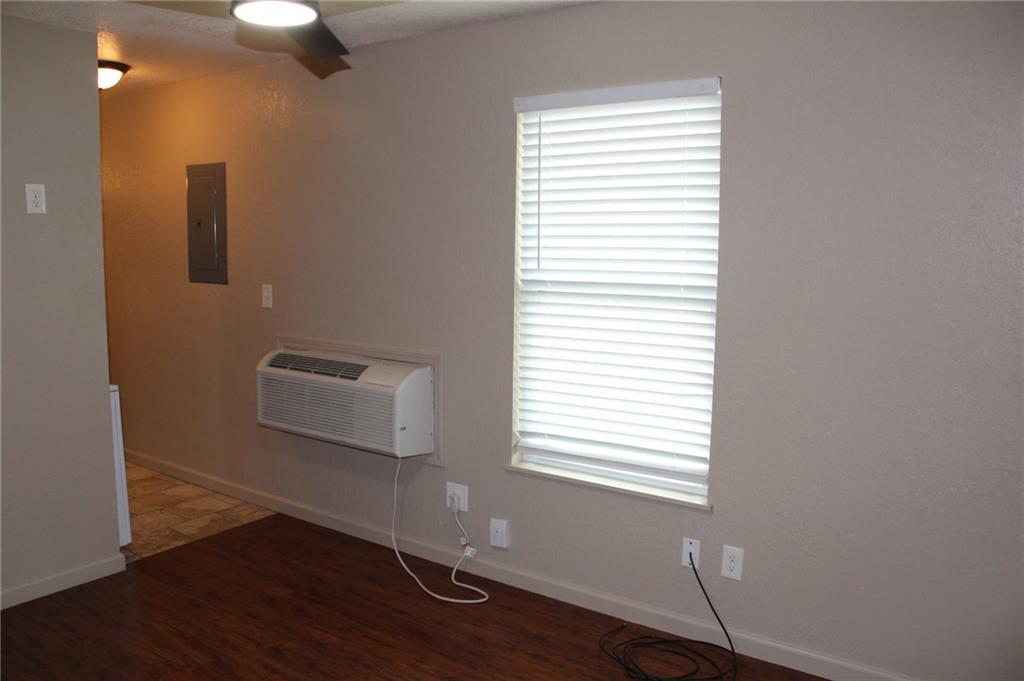 405 East Jackson Street Pittsburg, KS 66762 - Photo 6 of 21