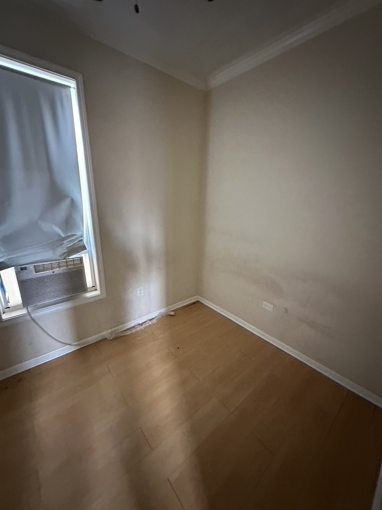 321 West 24th Street, Unit 3R Chicago, IL 60616 - Photo 5 of 11 a view of a small space