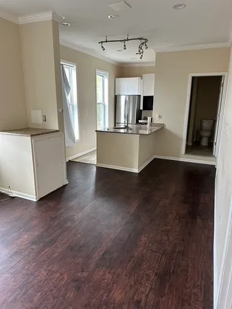 $1,400 | 321 West 24th Street, Unit 3R, Chicago, IL 60616