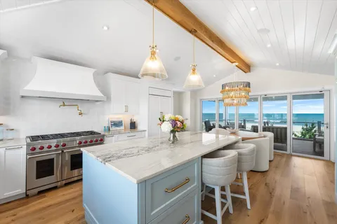 $6,599,000 | 7701 Pleasure, Sea Isle City, NJ 08243