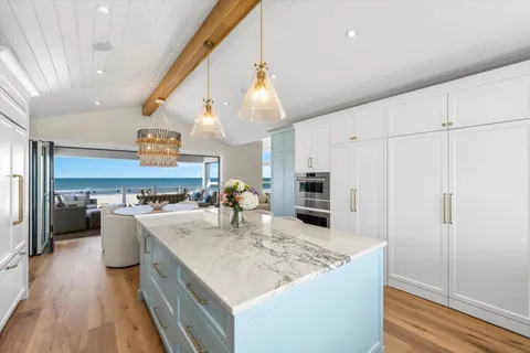 $6,599,000 | 7701 Pleasure, Sea Isle City, NJ 08243