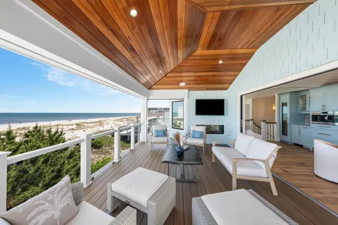 $6,599,000 | 7701 Pleasure, Sea Isle City, NJ 08243