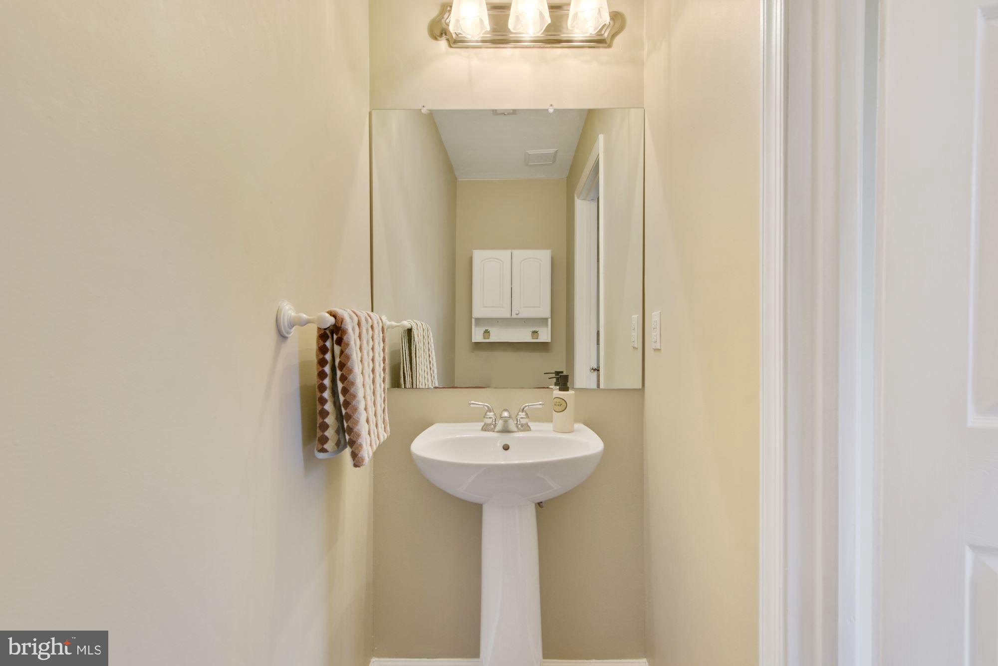 1402 Stokes Road Mount Laurel, NJ 08054 - Photo 17 of 25 Powder Room