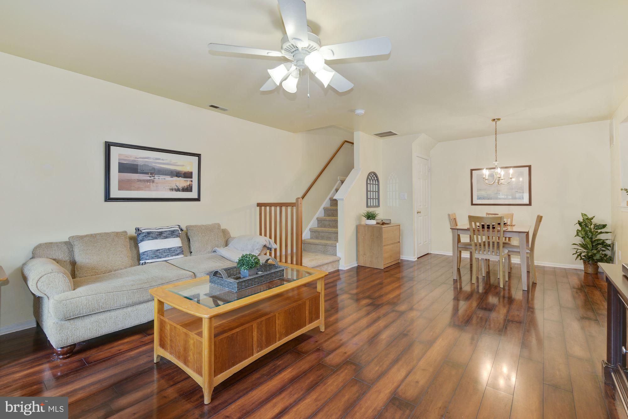 1402 Stokes Road Mount Laurel, NJ 08054 - Photo 3 of 25 Living Room