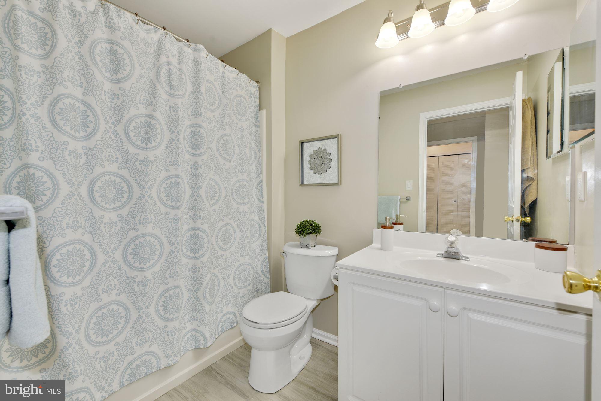 1402 Stokes Road Mount Laurel, NJ 08054 - Photo 21 of 25 Main Bath