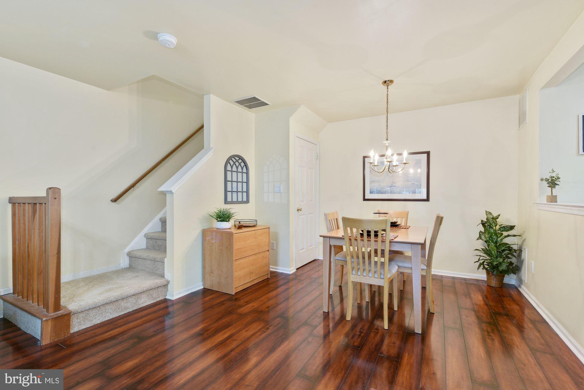 1402 Stokes Road Mount Laurel, NJ 08054 - Photo 8 of 25 Dining Room