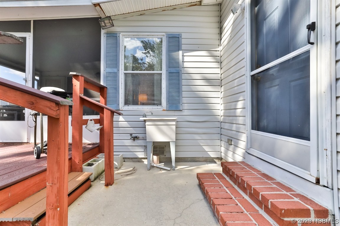 806 Navigators Way Edgewater, FL 32141 - Photo 7 of 59