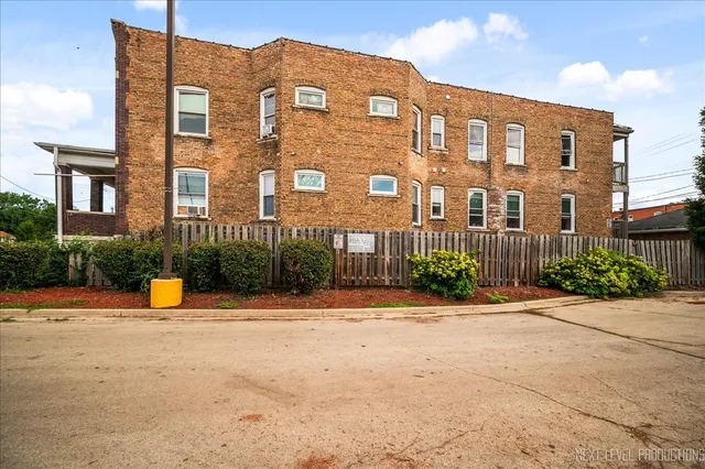 $1,210,000 | 112-114 North Center Street, Joliet, IL 60435