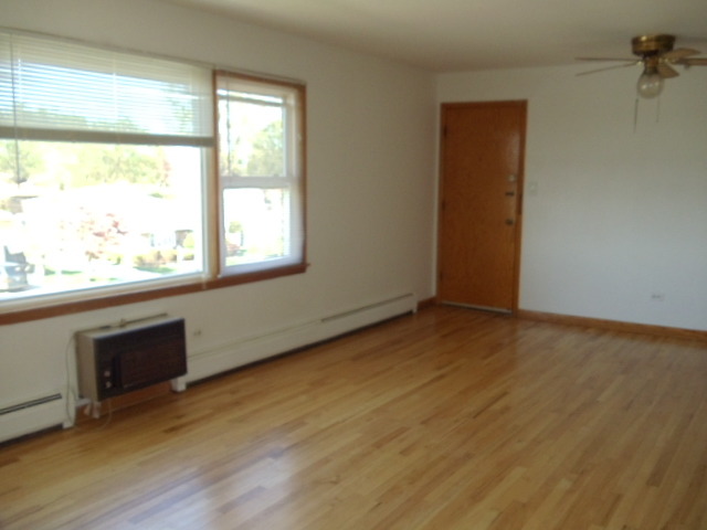 7531 Roberts Road, Unit 3B Bridgeview, IL 60455 - Photo 5 of 15