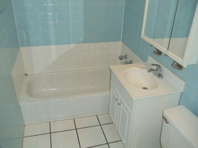 7531 Roberts Road, Unit 3B Bridgeview, IL 60455 - Photo 9 of 15