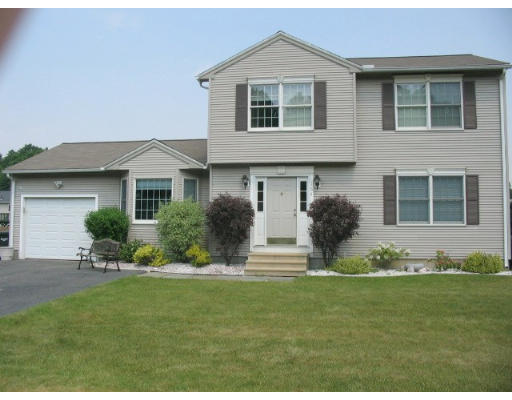 164 Winterset Drive Springfield, MA 01129 - Photo 1 of 4 Gallery Image 1