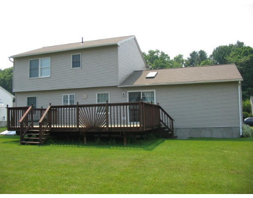 164 Winterset Drive Springfield, MA 01129 - Photo 2 of 4 Gallery Image 2