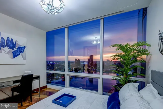 $2,999,999 | 300 International Drive, Unit 2501, Baltimore, MD 21202