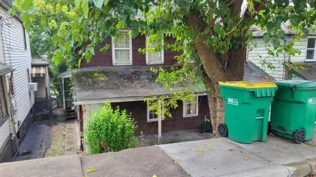 $64,900 | 414-416 Bessemer Avenue, Lyndora, PA 16045