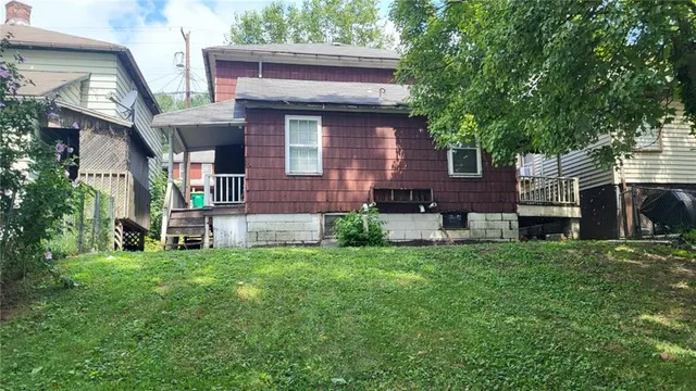 $64,900 | 414-416 Bessemer Avenue, Lyndora, PA 16045
