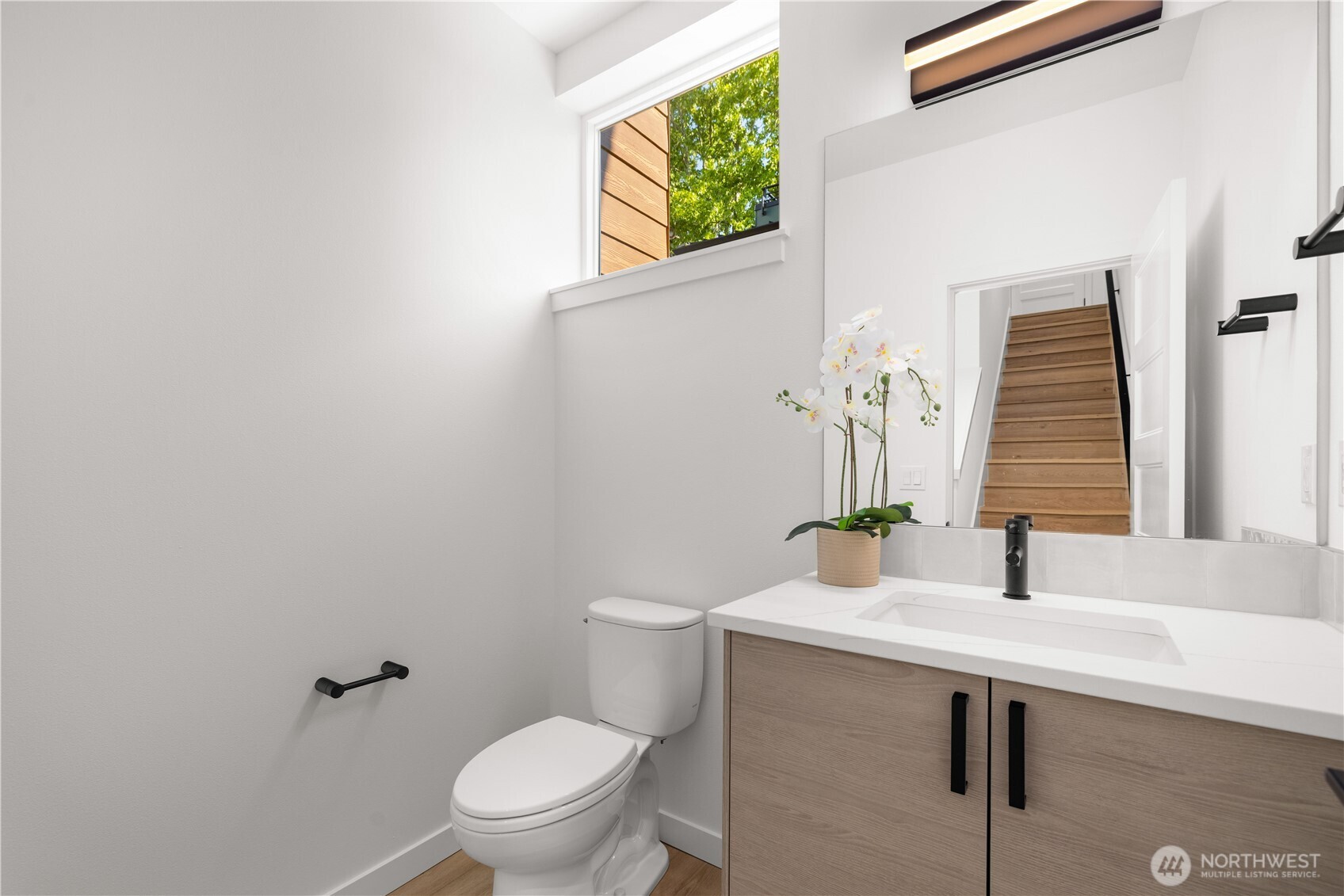1704 North 47th Street Seattle, WA 98103 - Photo 13 of 30
