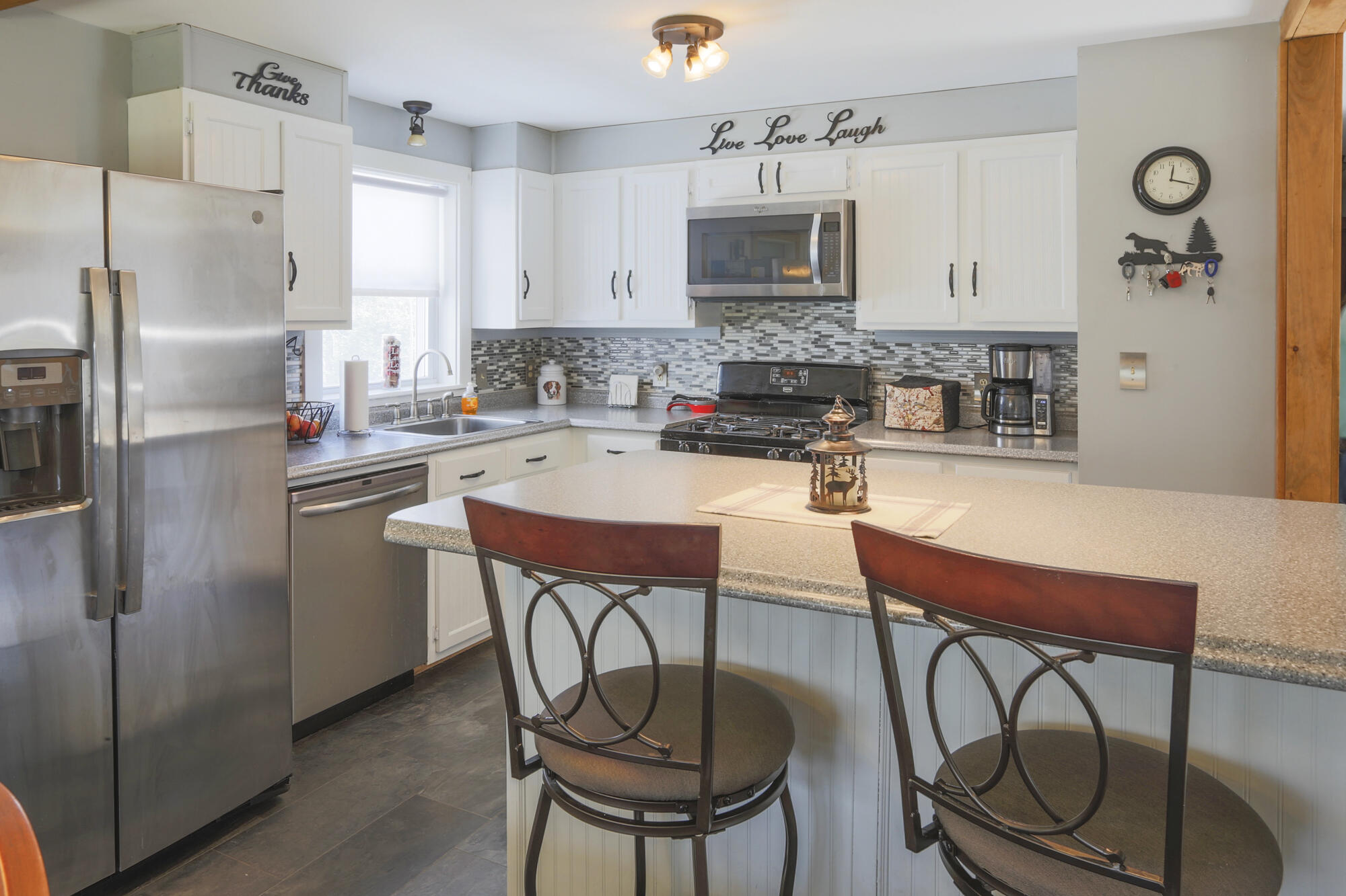 47 Bonne Terre Road Belfast, ME 04915 - Photo 4 of 53 47Bonneterre-3