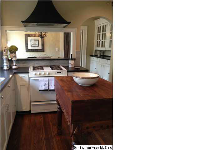 1809 Kensington Road Birmingham, AL 35209 - Photo 6 of 24 Gallery Image 6