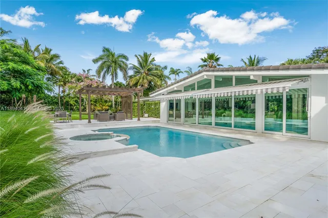 $3,890,000 | 12220 Pine Needle Lane, Pinecrest, FL 33156