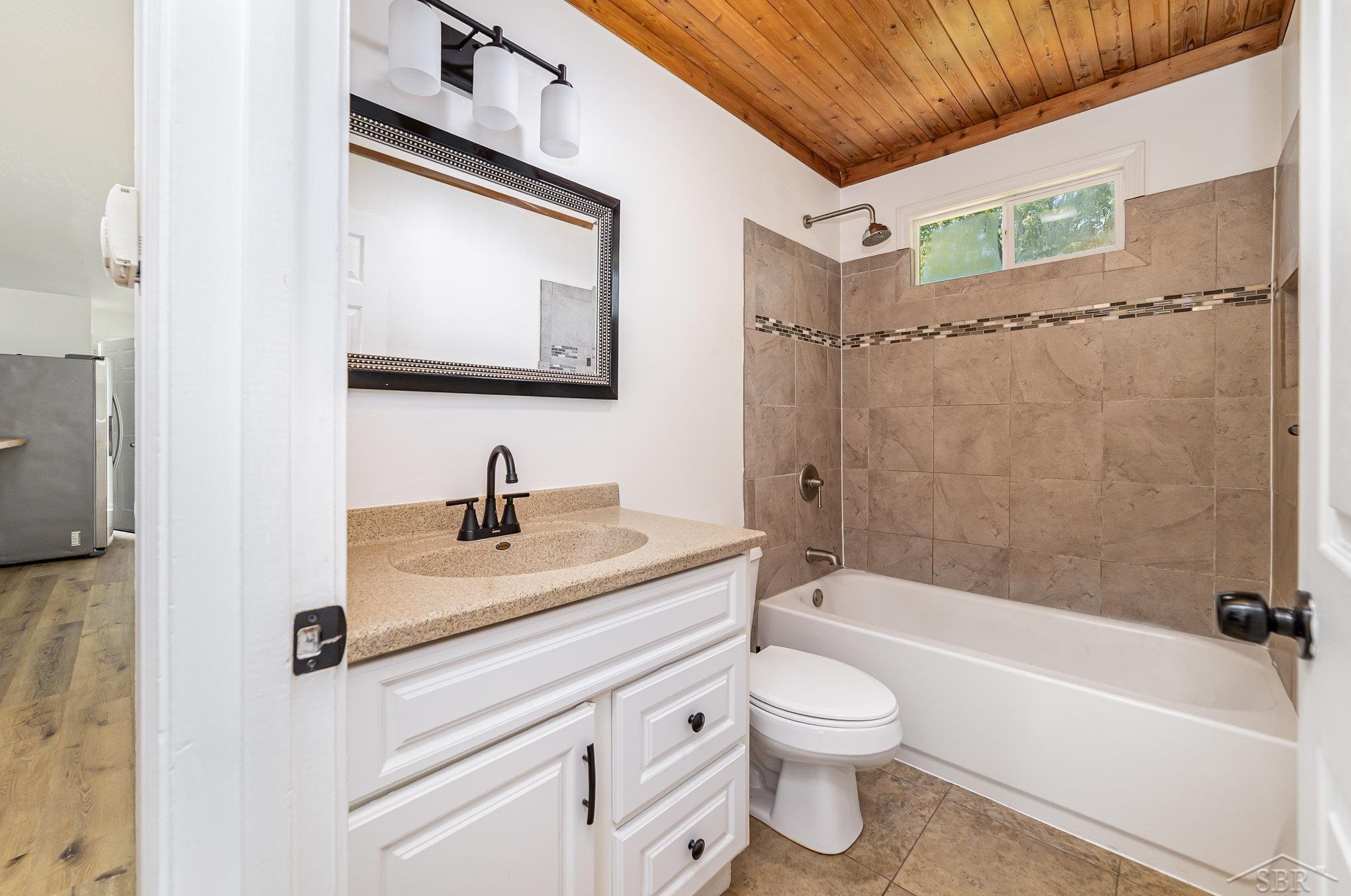11614 Turner Road St. Charles, MI 48655 - Photo 12 of 25